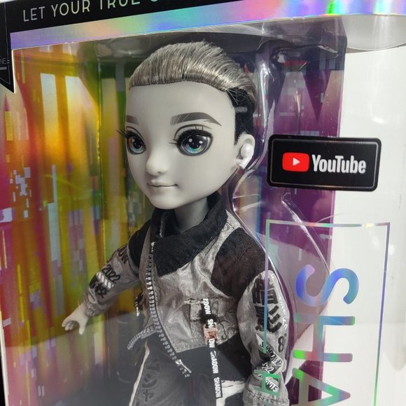 Rainbow High Shadow High Series 1 Ash Silverstone Greyscale Boy Fashion Doll New - Picture 11 of 16